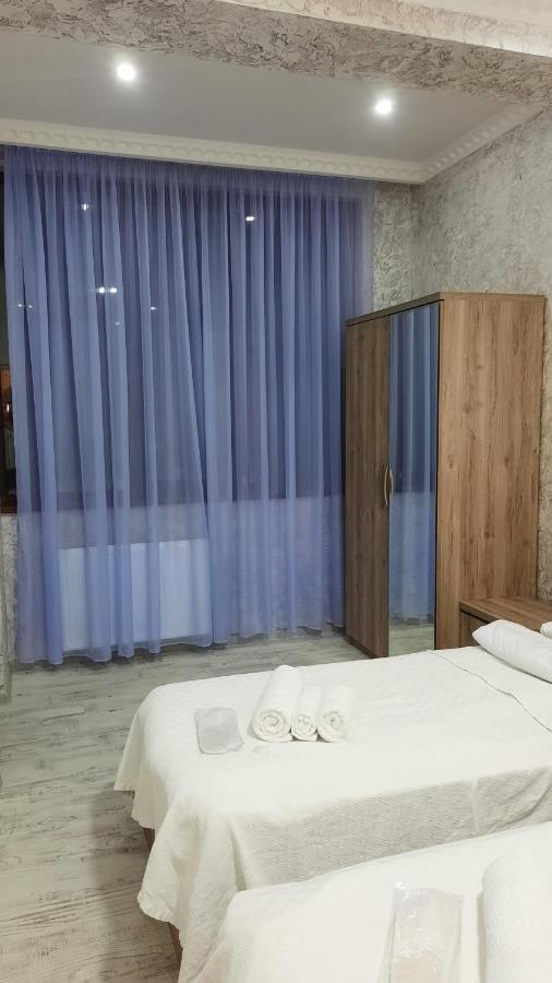 Inaisi Hotel Kutaisi Cameră foto